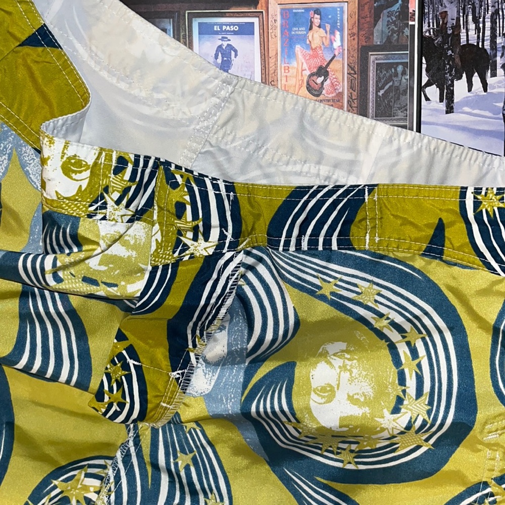 Volcom X Reversible - image 1